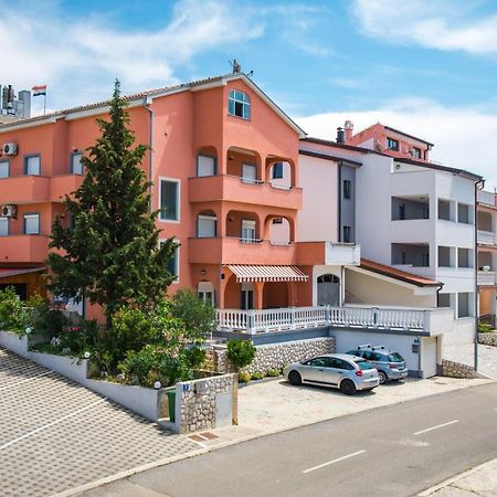 Apartments Mikanovic ซริกเวนิซา ภายนอก รูปภาพ