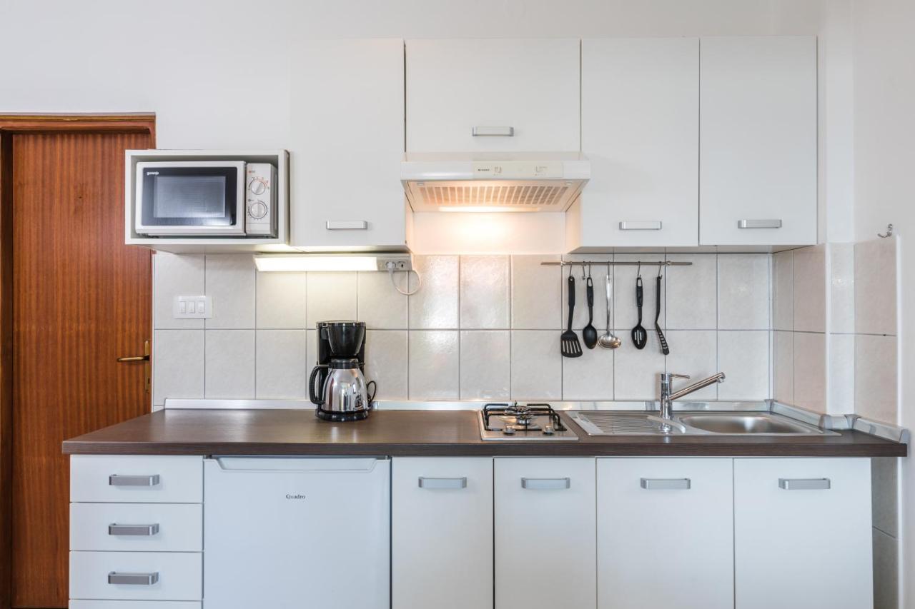 Apartments Mikanovic ซริกเวนิซา ภายนอก รูปภาพ