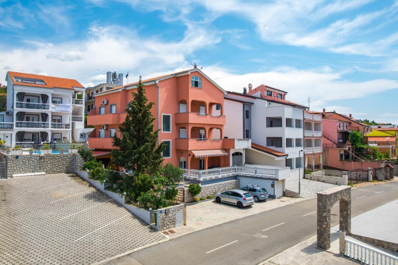 Apartments Mikanovic ซริกเวนิซา ภายนอก รูปภาพ