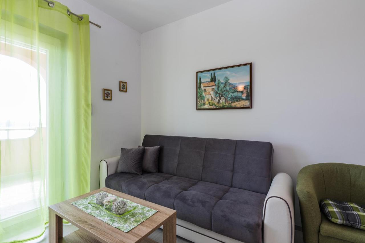Apartments Mikanovic ซริกเวนิซา ภายนอก รูปภาพ